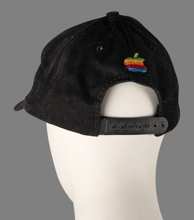 Lot #6266 Apple Computer 'Mission: Impossible' Promotional T-Shirt and Cap - Image 5