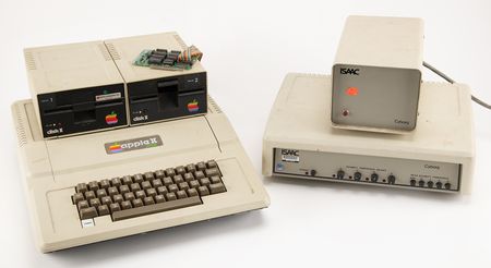 Lot #6064 Apple Macintosh 128K Computer Testing