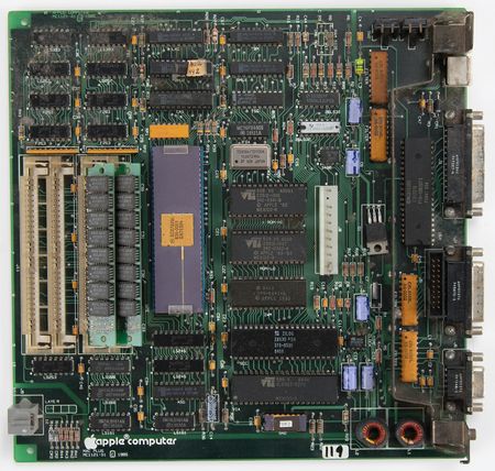 Lot #6066 Apple Macintosh Plus Prototype Computer - From the Collection of Dennis Grimm - Image 4