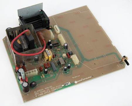 Lot #6073 Apple Macintosh SE Aladdin Analog Board