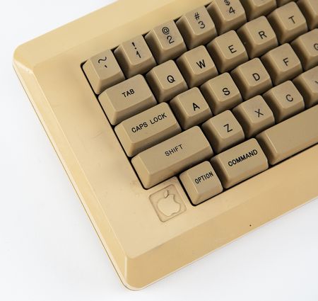 Lot #6049 Apple Macintosh 128K Prototype Keyboard - From the Collection of Dennis Grimm - Image 5