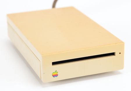 Lot #6076 Apple Macintosh Lot of (3) Computers - Plus, SE/30, and Classic - Image 10