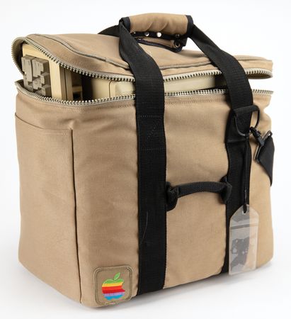 Lot #6076 Apple Macintosh Lot of (3) Computers - Plus, SE/30, and Classic - Image 2