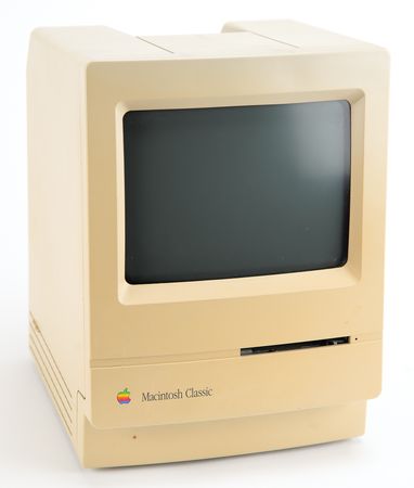 Lot #6076 Apple Macintosh Lot of (3) Computers - Plus, SE/30, and Classic - Image 3