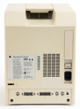 Lot #6076 Apple Macintosh Lot of (3) Computers - Plus, SE/30, and Classic - Image 4