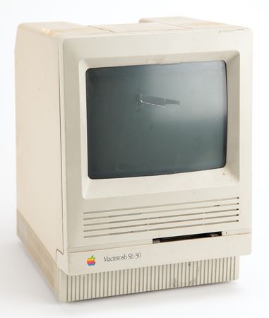 Lot #6076 Apple Macintosh Lot of (3) Computers - Plus, SE/30, and Classic - Image 5