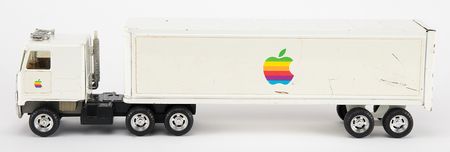Lot #6267 Apple Computer Vintage Toy Semi-Trailer Truck - Image 4