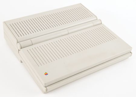 Lot #6079 Apple Macintosh Portable - The Company's First Laptop - Image 3