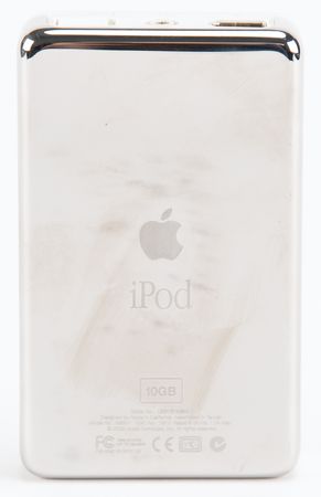 Lot #6137 Apple (5) iPod Classic Special Editions with Hendrix, Marley, Holiday, Run-DMC, and Morissette - Image 4