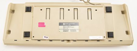 Lot #6061 Apple Lisa 2 Prototype with Mouse, Keyboard, and ProFile Drive - Image 8