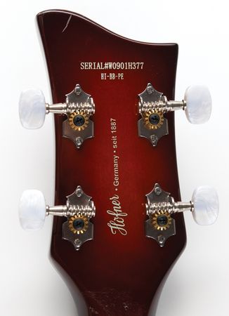 Lot #641 Beatles: Paul McCartney Signed Hofner 'Violin' Bass Guitar with Sgt. Pepper's Finish - Image 6