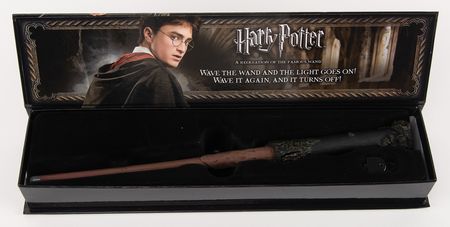 Lot #802 Harry Potter: Daniel Radcliffe Signed Wizard Wand - Image 3