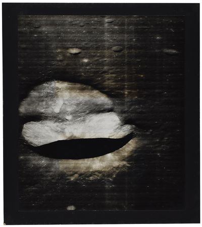 Lot #7550 Lunar Orbiter 5: Crater Pickering