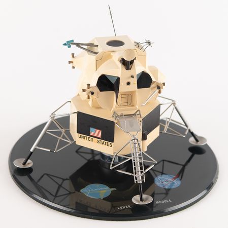 Lot #7506 Apollo Lunar Module Grumman Contractor's Model - Image 1