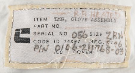 Lot #7482 Space Shuttle Phase VI EMU Glove TMG (Left) - Image 3
