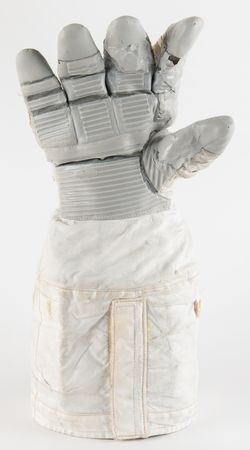 Lot #7483 Space Shuttle Phase VI EMU Glove TMG (Right) - Image 2