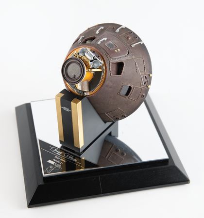 Lot #7159 Buzz Aldrin Signed Apollo 11 Command Module 'Columbia' Model (Ltd. Ed. #464/1969) - Image 3