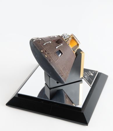 Lot #7159 Buzz Aldrin Signed Apollo 11 Command Module 'Columbia' Model (Ltd. Ed. #464/1969) - Image 5