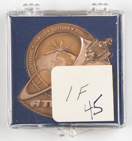 Lot #7388 Astronaut David Leestma’s Collection of (108) Space Shuttle Robbins Medallions, with (3) Very Rare Flown Gold Examples from STS-41-G, STS-28, and STS-45 - Image 4