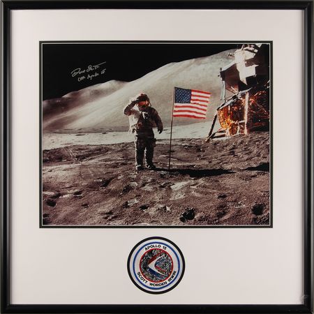 Lot #7352 Dave Scott Signed Oversized Photograph