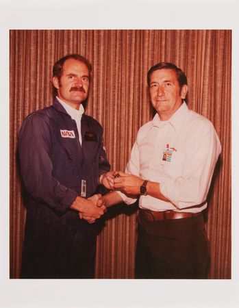 Lot #7435 Astronauts 'Silver Snoopy' Award - Image 4