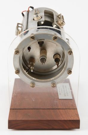 Lot #7495 Electro-Optical Systems Ion Engine - Image 4