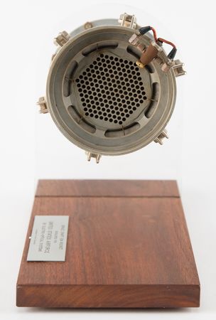 Lot #7495 Electro-Optical Systems Ion Engine - Image 5