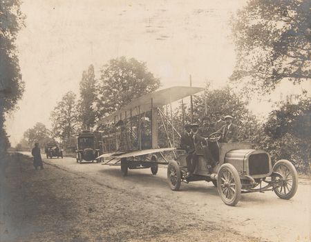 Lot #7017 Wilbur Wright and Léon Bollée Original Photograph - Image 1