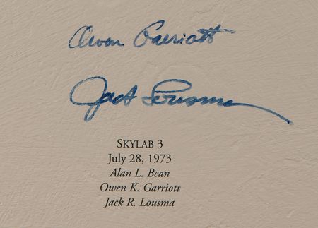 Lot #7393 Astronauts (24) Multi-Signed Print by Alan Bean - 'Reaching for the Stars' (Ltd. Ed. #82/1500) - Image 12