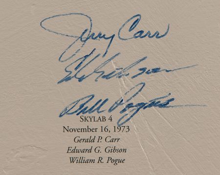 Lot #7393 Astronauts (24) Multi-Signed Print by Alan Bean - 'Reaching for the Stars' (Ltd. Ed. #82/1500) - Image 13