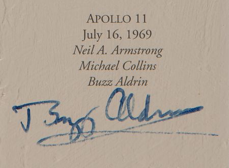 Lot #7393 Astronauts (24) Multi-Signed Print by Alan Bean - 'Reaching for the Stars' (Ltd. Ed. #82/1500) - Image 20