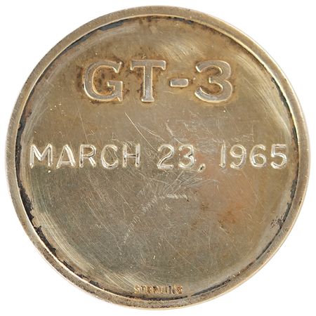 Lot #7064 Gemini 3 Flown Gold-Plated Fliteline Medallion - Image 2