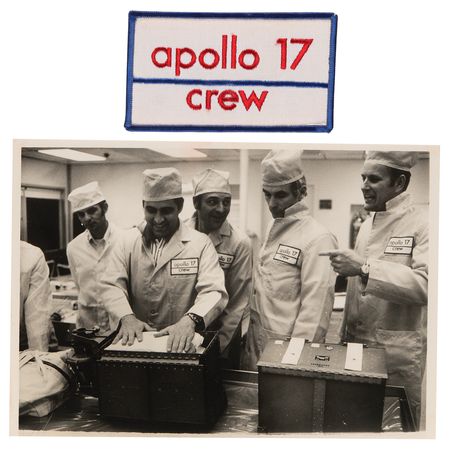 Lot #7371 Apollo 17 'Crew' Training Patch and Photograph - Image 1