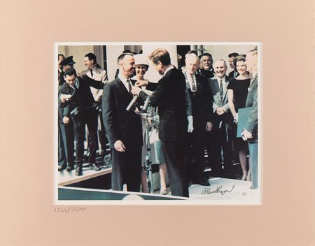 Lot #7050 Alan Shepard Signed Photograph (Ltd. Ed. #1564/2500) - Image 2