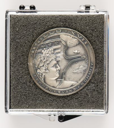 Lot #7369 Apollo 17 Unflown Robbins Medallion - From the Personal Collection of Edgar Mitchell - Image 3