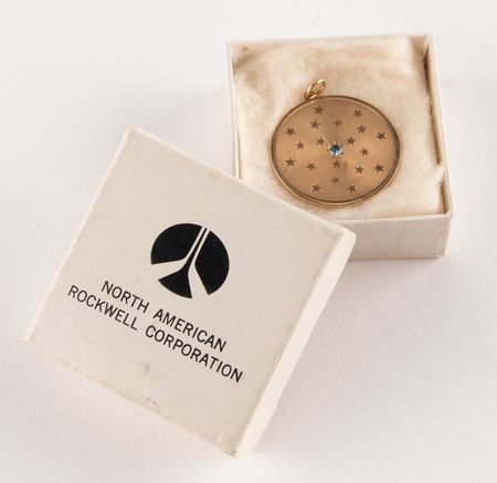 Lot #7281 Apollo 14 Lunar Surface 14K Gold Pendant [Attested Flown] - From the Personal Collection of Edgar Mitchell - Image 7