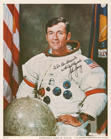 Lot #7387 Moonwalkers: Complete Set of (12) Signed Photographs - Image 10