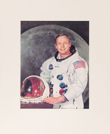 Lot #7387 Moonwalkers: Complete Set of (12) Signed Photographs - Image 2