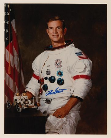 Lot #7387 Moonwalkers: Complete Set of (12) Signed Photographs - Image 8