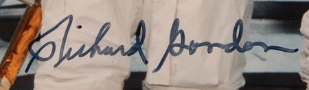 Lot #7205 Apollo 12 Oversized Signed Photograph - Image 4