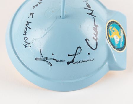 Lot #7508 Liberty Bell 7 Signed Model and Photograph - Image 4