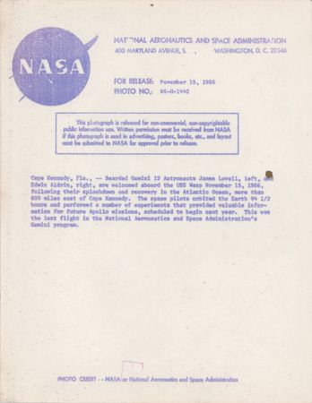 Lot #7068 Gemini 12: Buzz Aldrin and James Lovell Signed Photograph - Image 2