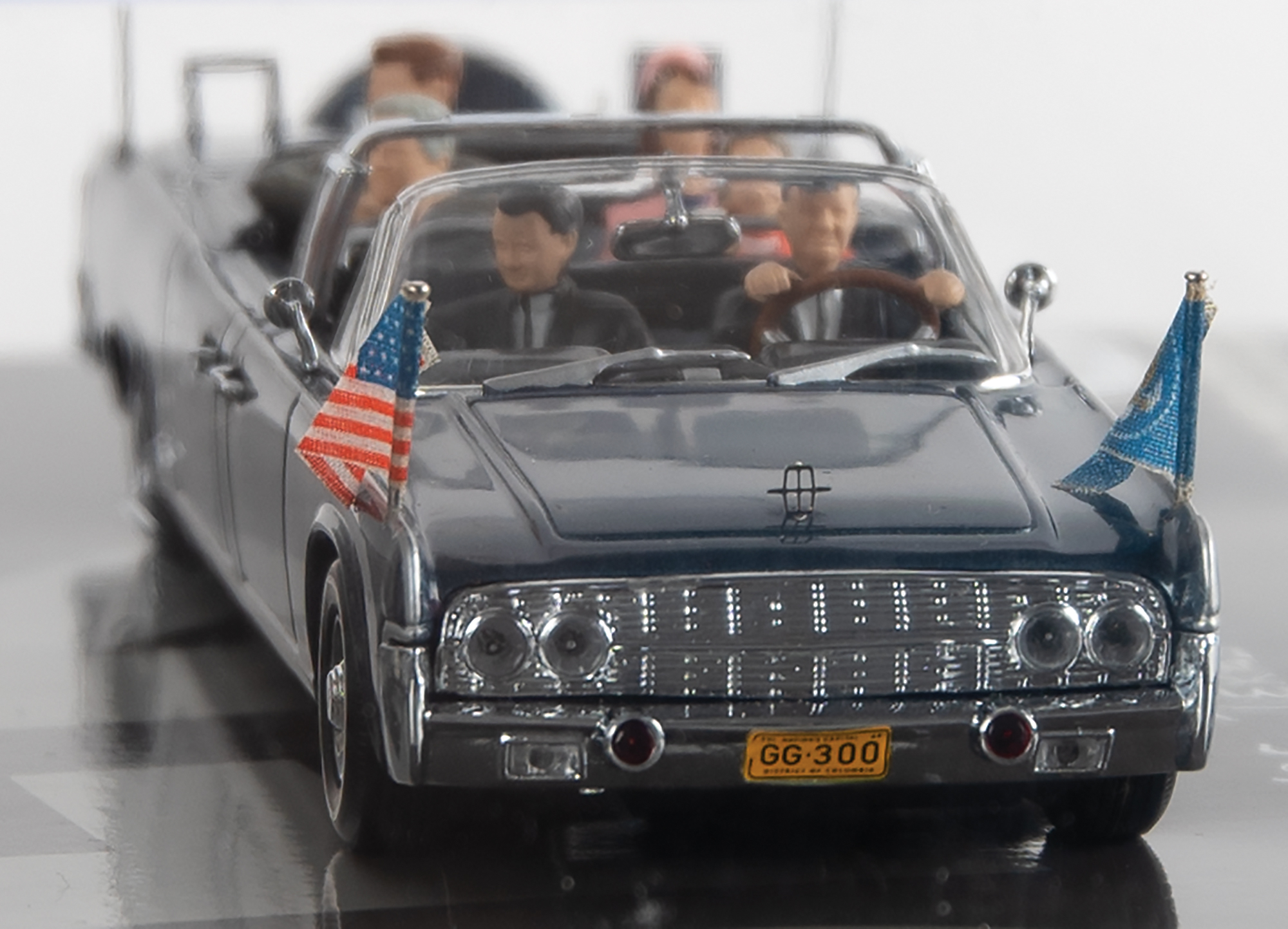 Kennedy Assassination: Clint Hill Signed Model of 'The Kennedy Car' |