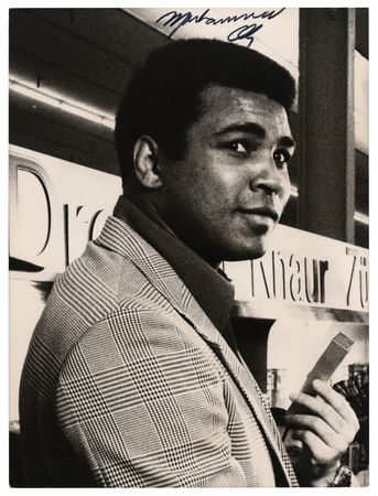 Lot #872 Muhammad Ali Signed Photograph - Image 1
