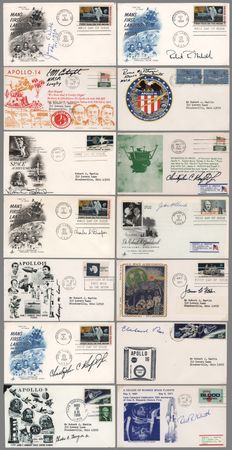 Lot #448 NASA Flight Directors and Personnel (14) Signed Covers - Image 1
