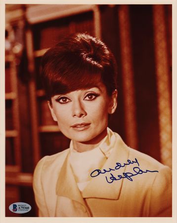 Lot #768 Audrey Hepburn Signed Photograph - Image 1