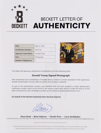 Lot #178 Donald Trump Signed Photograph - Image 3