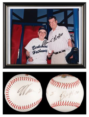 Lot #262 Warren Buffett Signed Baseball and Signed Photograph - Image 1