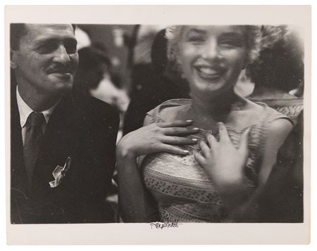 Lot #795 Marilyn Monroe Oversized Original Photograph by Roy Schatt - Image 1