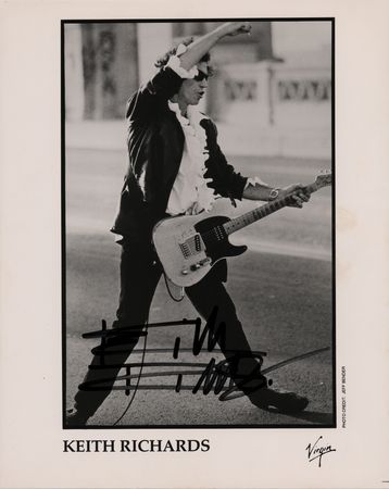Lot #673 Rolling Stones: Keith Richards Signed Photograph - Image 1